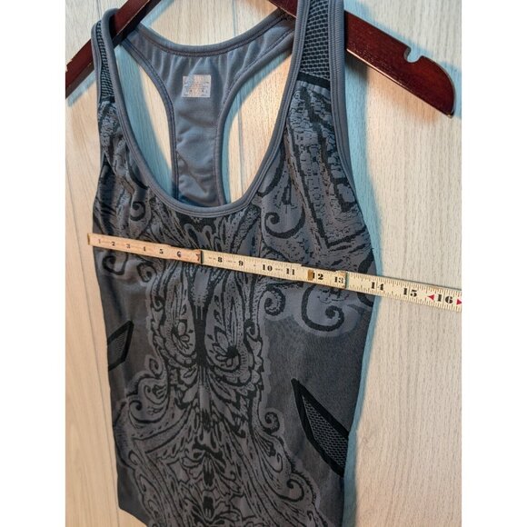 Athleta Momentum Seamless Light Gray Scoop Neck Racer Back Tank Top Size L READ - Picture 4 of 6